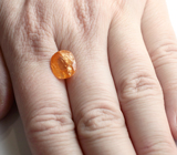 Крупный спессартин гранат цвета «фанта» 5,92 карата 