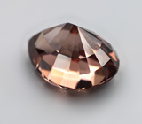 Оранжевый циркон высокой чистоты 1,81 карата 