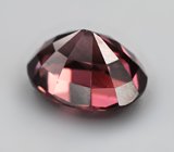 Чистейший оранжево-красный циркон 2,83 карата 