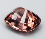 Оранжево-красный циркон высокой чистоты 2,4 карата