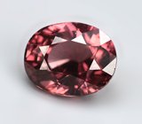 Оранжево-красный циркон высокой чистоты 3,57 карата 