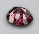 Оранжево-красный циркон высокой чистоты 3,55 карата