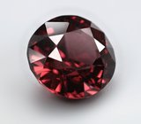 Оранжево-красный циркон 2,97 карата