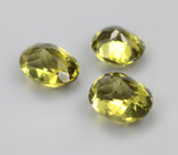 Набор из 3 перидотов 2,32 карата 