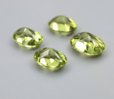 Набор из 4 перидотов 2,77 карата 