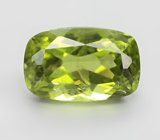 Перидот 5,76 карата 