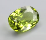 Перидот 3,74 карата 