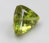 Перидот 4,28 карата 