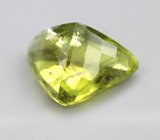 Перидот 4,28 карата 