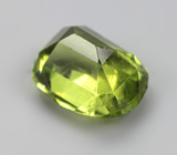 Перидот 5,46 карата 