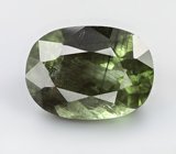 Перидот с включениями рутила 6,53 карата 