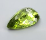 Крупный перидот 8,99 карата 