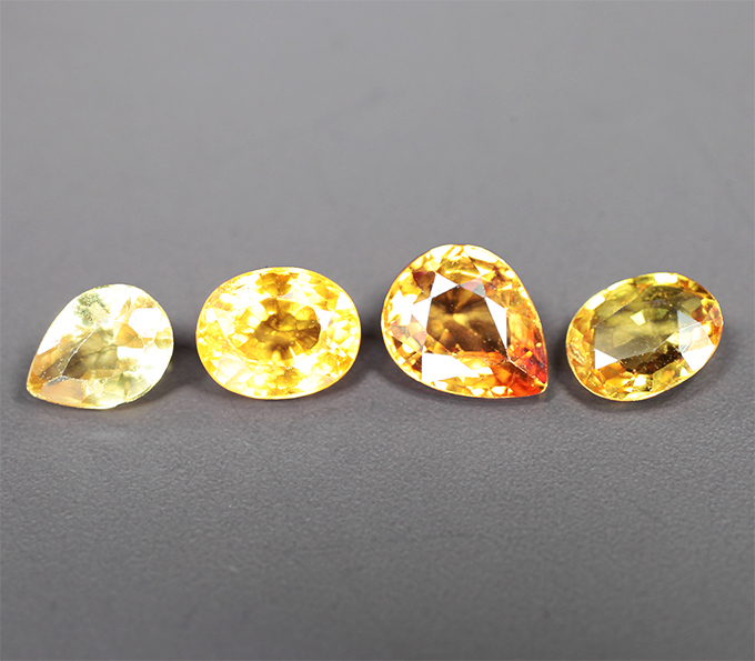 Набор из 4 сапфиров 1,01 карата