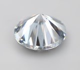 Бесцветный муассанит 0,94 карата 