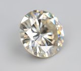 Пастельно-желтый муассанит 0,83 карата