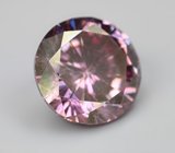 Крупный пурпурно-розовый муассанит 3,6 карата 