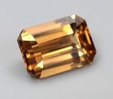 Чистейший оранжевато-желтый циркон 2,64 карата 