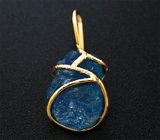 Золотой кулон с необработанным голубым апатитом 10,8 карата