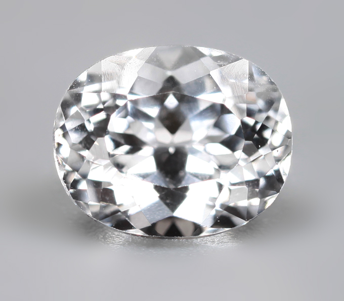 Данбурит высокой чистоты 1,31 карата