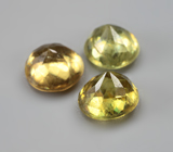 Набор из 3 сфенов 3,04 карата