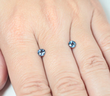 Редкая пара синих шпинелей 0,9 карата 