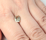 Полихромный орегонский солнечный камень 1,67 карата 