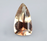 Орегонский солнечный камень авторской огранки 2,57 карата 