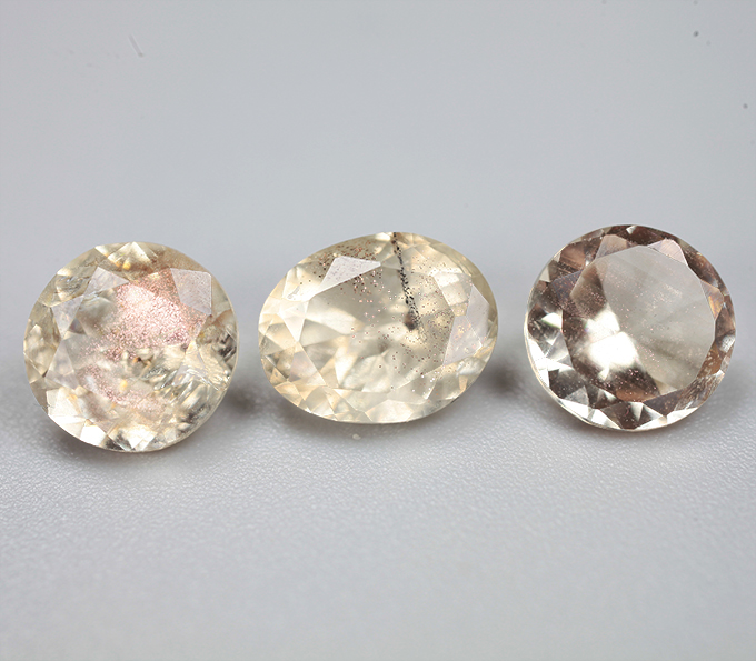 Набор орегонских солнечных камней 4,27 карата! Эффект Шиллера