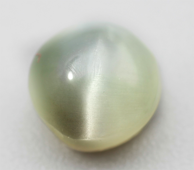 Хризоберилл с эффектом кошачьего глаза 1,17 карата