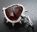 Кулон с насыщенно-красным пиропом гранатом 4,57 карата