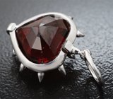 Кулон с насыщенно-красным пиропом гранатом 4,57 карата Золото