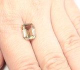 Желтый скаполит со сменой цвета 3,66 карата