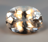 Бесцветный скаполит со сменой цвета 2,91 карата 