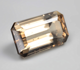 Эксклюзивный размер! Желтый скаполит со сменой цвета 12 карат 