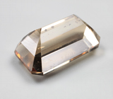 Эксклюзивный размер! Желтый скаполит со сменой цвета 12 карат 