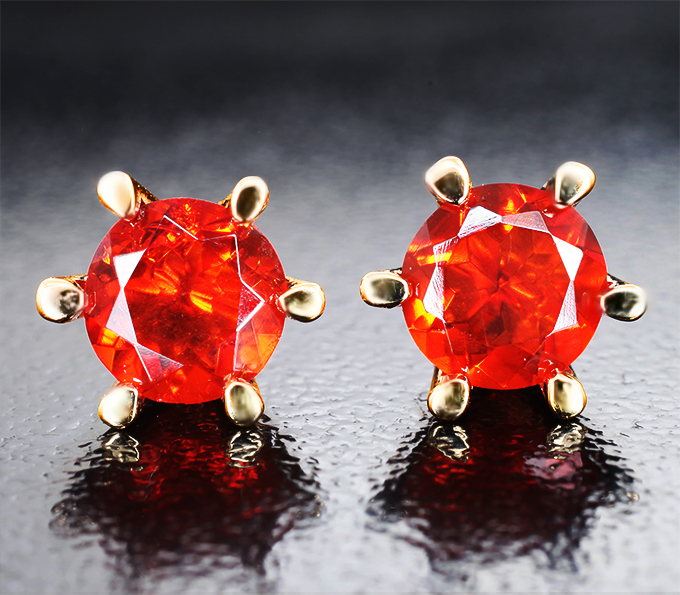 Золотые пусеты с яркими ограненными мексиканскими «огненными» опалами 0,99 карата