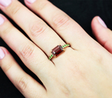 Золотое кольцо с пиропом гранатом 2,51 карата и цаворитами