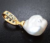 Двусторонний золотой кулон с редкой жемчужиной keshi 7,75 карата, голубыми апатитами и зелеными сапфирами