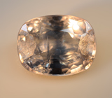 Платиновая шпинель со сменой цвета 1,5 карата 