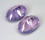 Пара чистейших лавандовых аметистов лазерной огранки 11,12 карата 