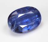 Крупный васильковый кианит 6,03 карата 