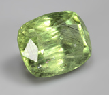 Перидот с включением рутила 5,08 карата 