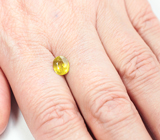 Зеленовато-желтый сфен 1,3 карата 