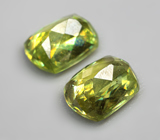 Пара желтовато-зеленых сфенов 2,14 карата 