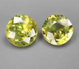 Пара желтовато-зеленых сфенов 2,24 карата 