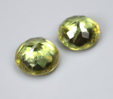 Пара желтовато-зеленых сфенов 2,24 карата 