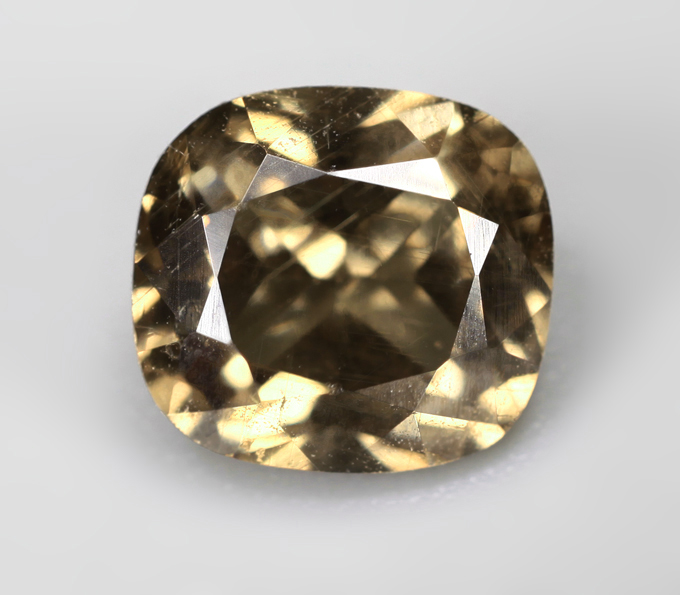 Гранат со сменой цвета 1,13 карата