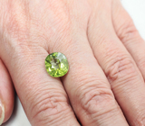 Желтовато-зеленый турмалин 4,33 карата