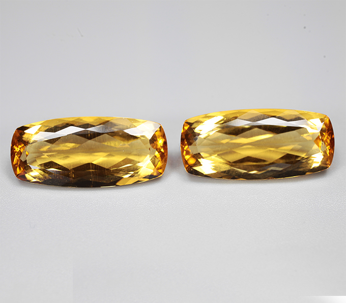 Топовый цвет! Крупная пара гелиодоров 19,99 карата