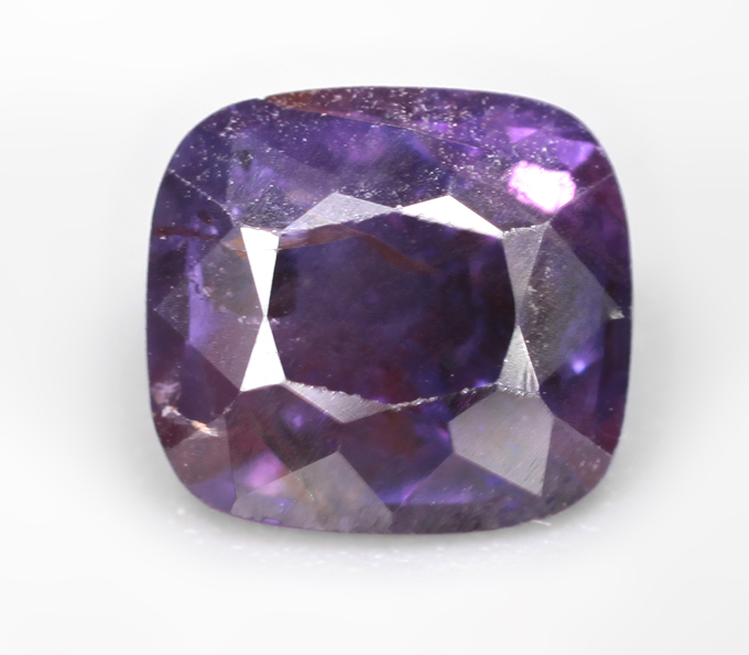 Без облагораживания! Полихромный сапфир 0,97 карата